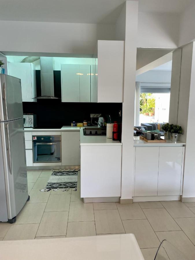 Amazing 2-Bedroom Apartment With Pool!! 利马索尔 外观 照片