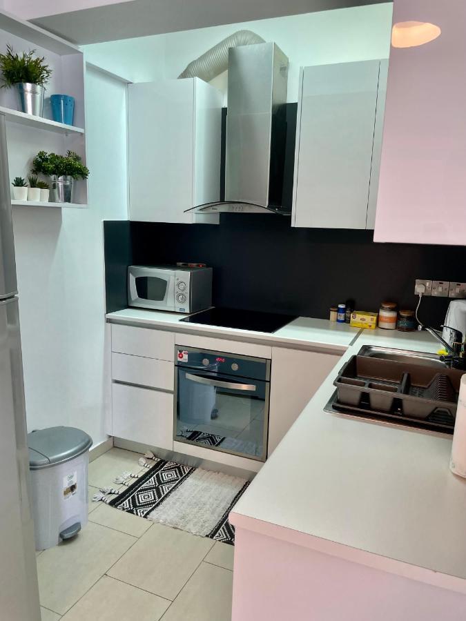 Amazing 2-Bedroom Apartment With Pool!! 利马索尔 外观 照片
